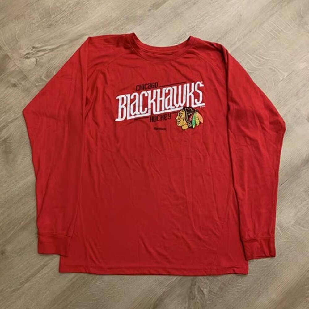 Reebok NHL Chicago Blackhawks Hockey Long Sleeve T-Shirt Youth Boys Large 14-16